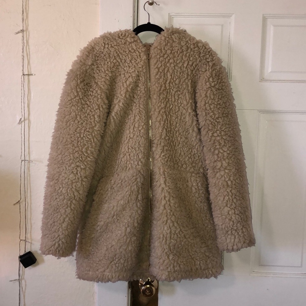 Urban Outfitters oversized fuzzy coat, size M/L